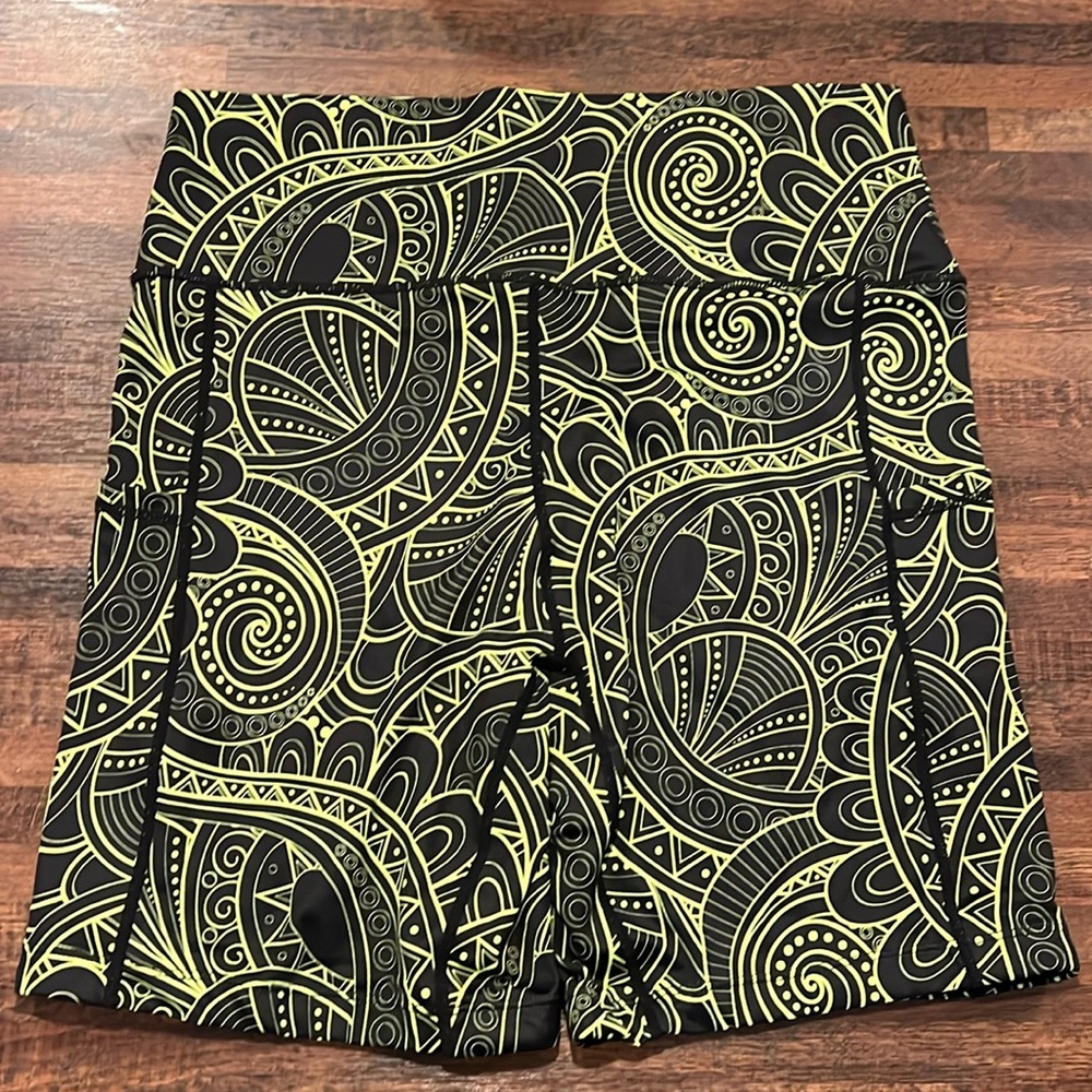 CVG 7” Green Zen print shorts